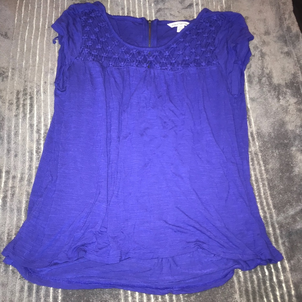 American Eagles blue tee shirt